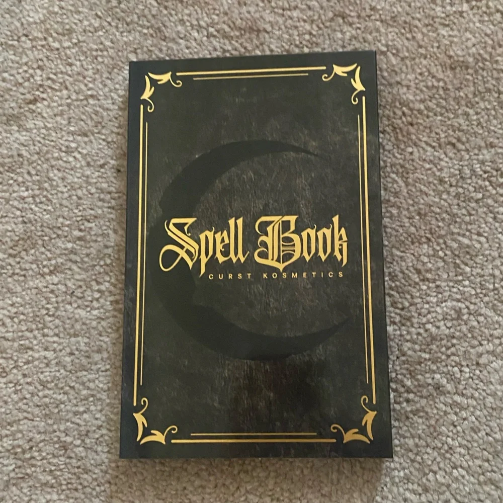 Curst Kosmetics Spell‎ Book Eyeshadow Palette Halloween Witchy Gothic